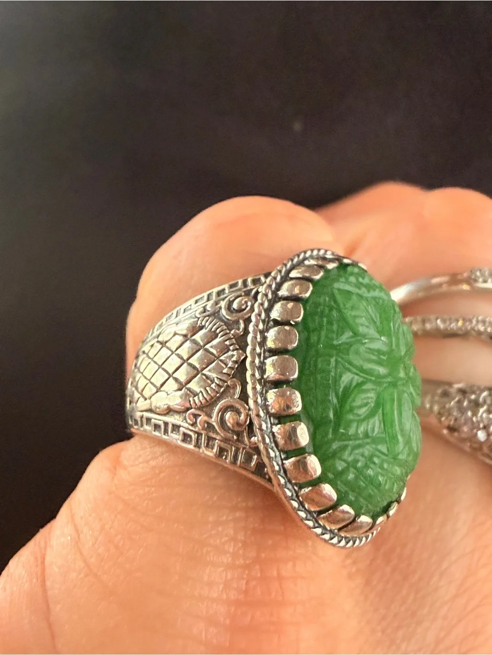 VTG Green Jade Floral Carved Stone Statement Ring Sz 5